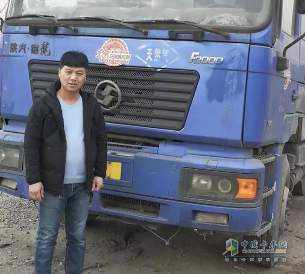 中國雷鋒卡車司機胡向紅