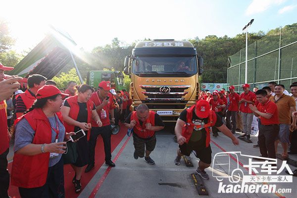 ???互聯(lián)網(wǎng)夢想卡車融入比賽