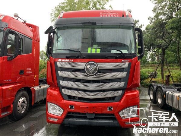 歐曼EST超級重卡亮相