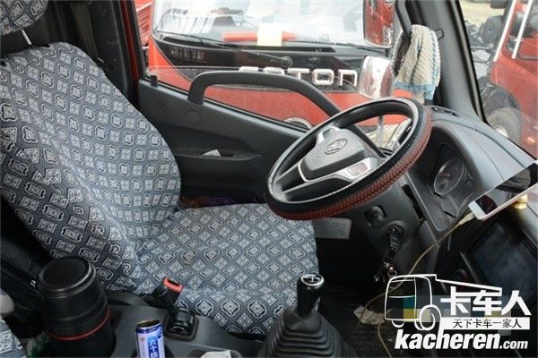 福田時代M3的駕駛室