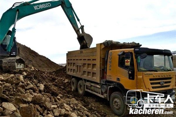 上汽紅巖自卸車性能優(yōu)越