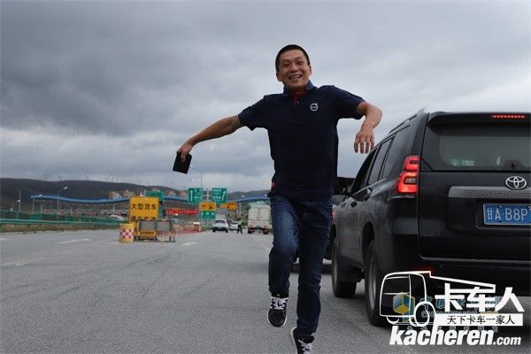 沃爾沃卡車90后卡車司機索良