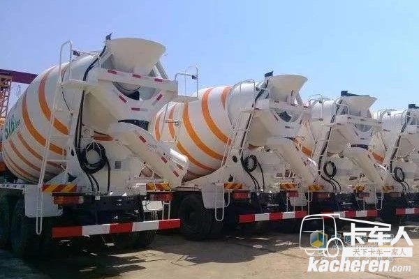 搭載濰柴WP8發動機的攪拌車