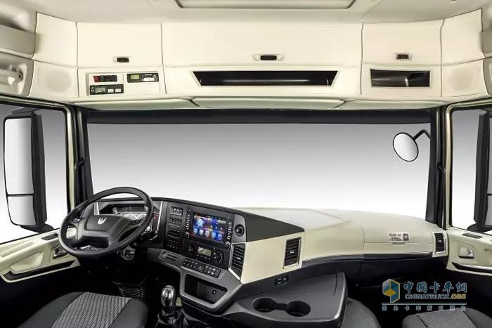 聯合卡車U＋國六LNG（天然氣）牽引車駕駛室