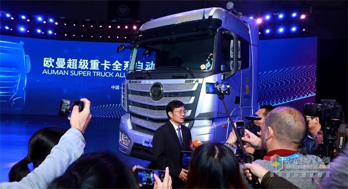 福田汽車集團副總經理、福田戴姆勒汽車執行副總裁宋術山接受采訪