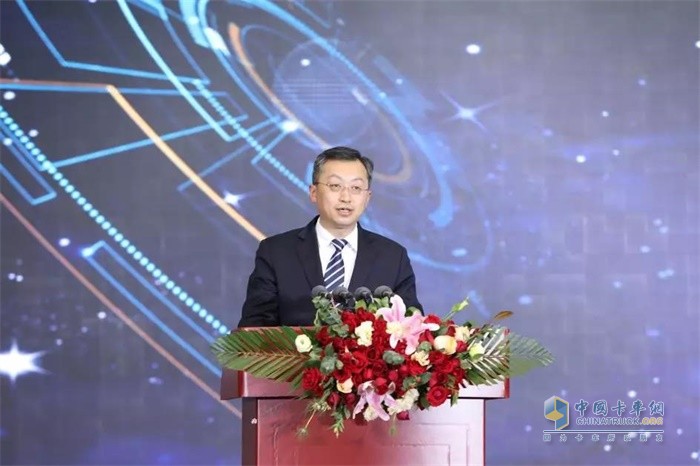 福田汽車黨委書記、總經(jīng)理鞏月瓊做題為《聚焦價(jià)值，精益運(yùn)營——新時代 新目標(biāo)》的報(bào)告