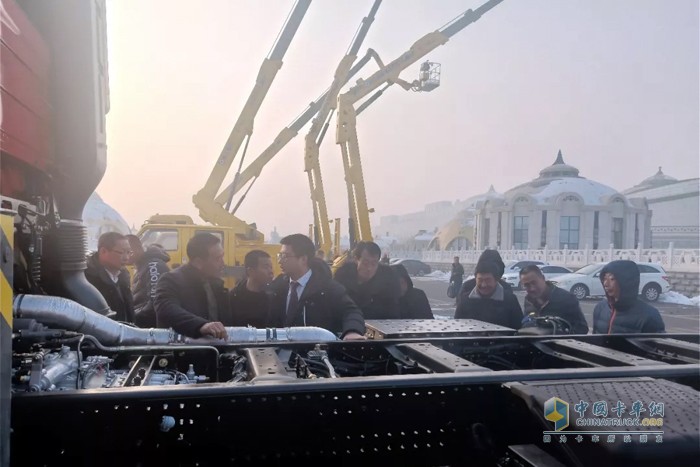 北奔重卡 徐工隨車專用底盤