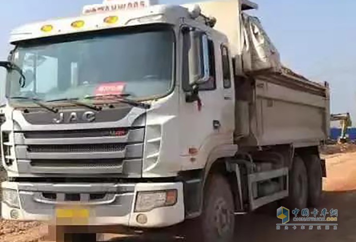 奮戰在一線的“小白”之一江淮格爾發