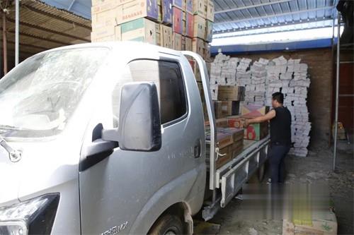 飛碟汽車(chē) 載貨車(chē)