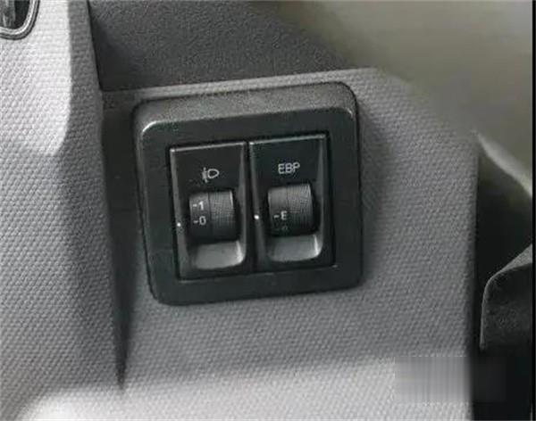 福田瑞沃 自卸車