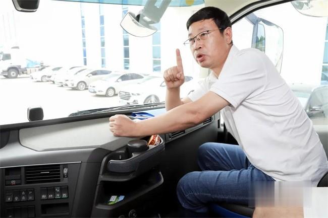 沃爾沃卡車  牽引車