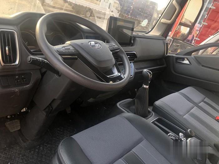 上汽輕卡,超越300C,載貨車