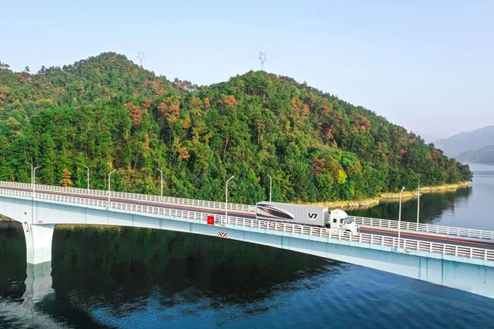 江淮格爾發,江淮跨越V7,重卡