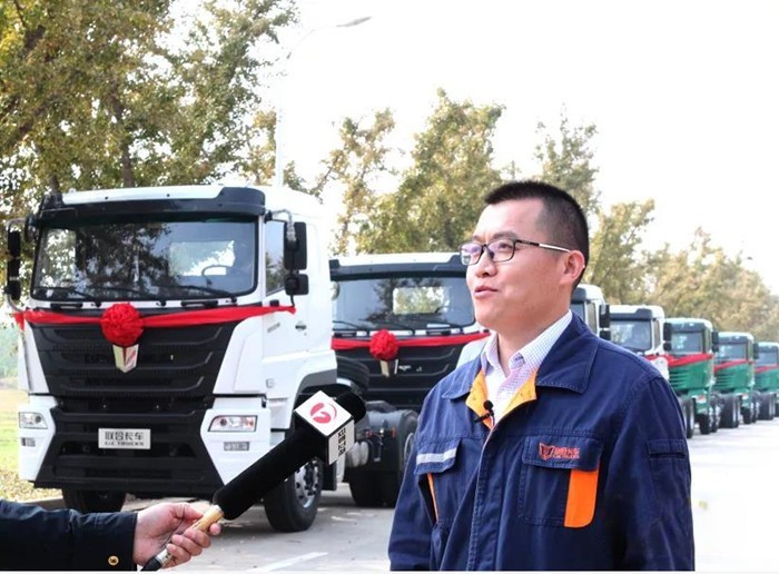 聯合卡車營銷公司總經理助理黃宏宏