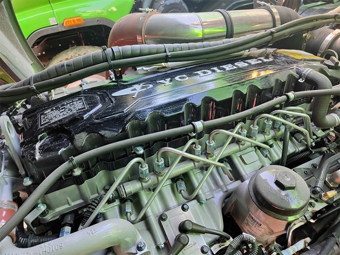 玉柴 K08 發(fā)動機