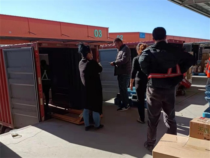 天津密巴巴公司里的江淮康鈴