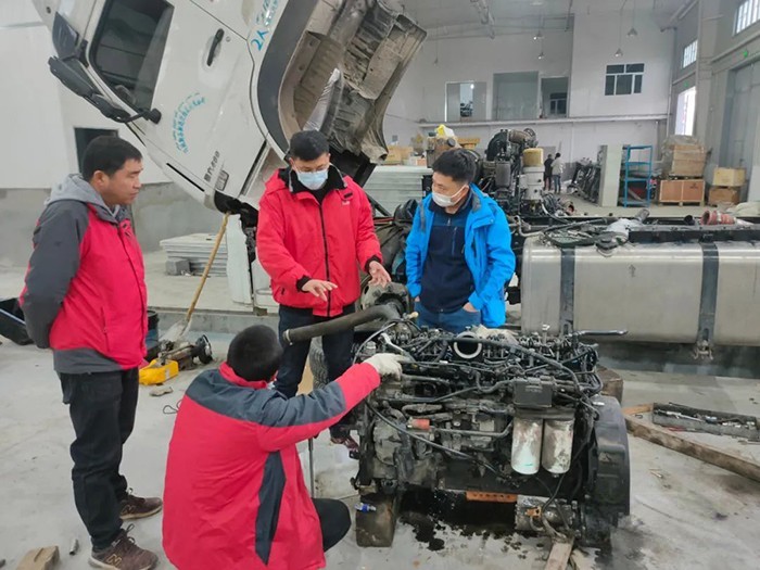 東風(fēng)康明斯,發(fā)動(dòng)機(jī)