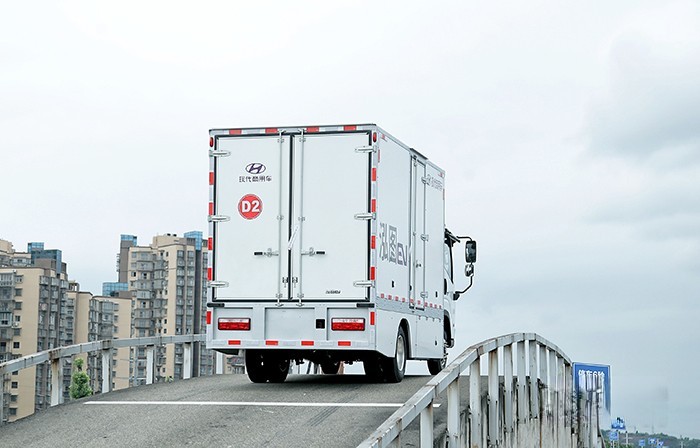 恭喜!泓圖EV榮獲企業標準“領跑者”稱號