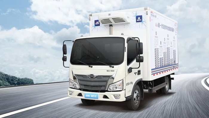 領航藍牛王冷藏車