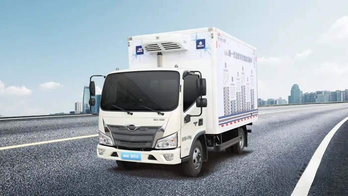 領航藍牛王冷藏車