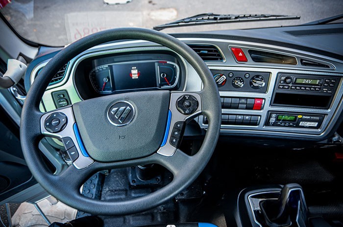 歐航R Pro自動擋中卡2.0版產品中控臺