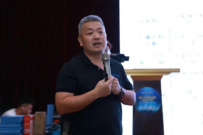 解放動(dòng)力 國六 發(fā)動(dòng)機(jī)