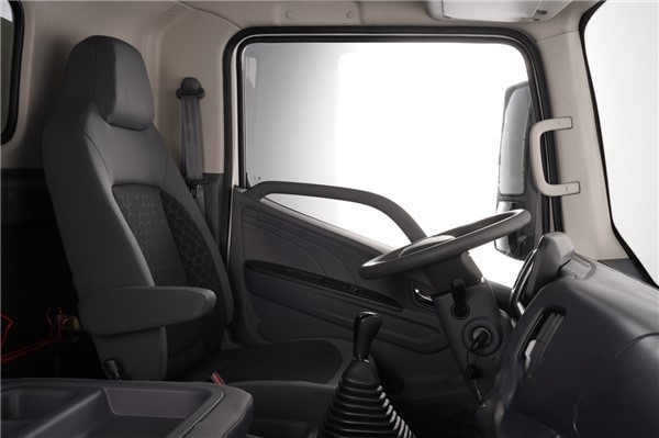 全新一代凱運內部空間