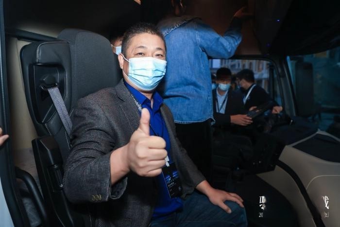 打動你 梅賽德斯-奔馳國產重卡靠得絕不是50萬＋的售價