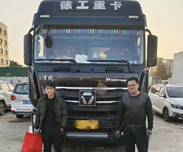 春節不打烊，福建客戶為徐工服務點贊！