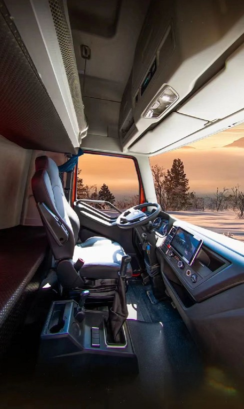 性能強(qiáng)悍 配置全面 解放2023款J6L精英版載貨現(xiàn)已發(fā)售