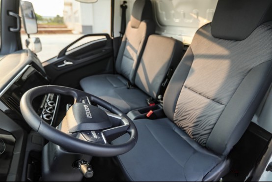 藍牌輕卡首選,翼放EC 2.5以六新升級助力卡友開新局踏新程