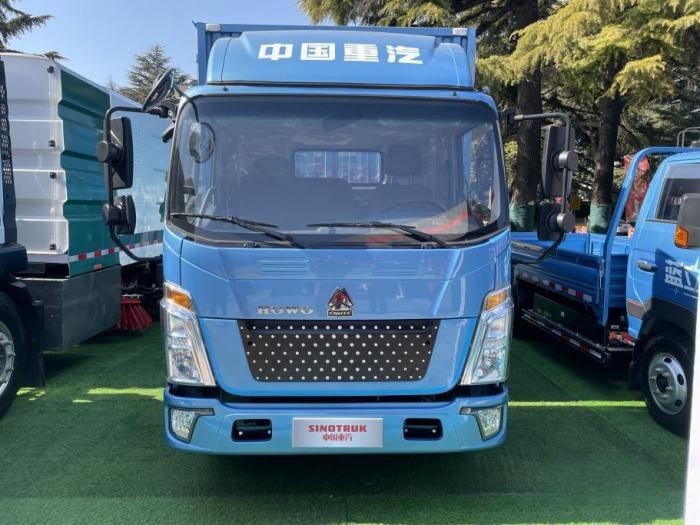 年會6款產品吸睛!重汽賣輕卡和小卡 也要爭第一