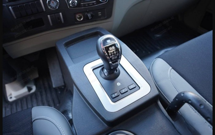 年會6款產品吸睛!重汽賣輕卡和小卡 也要爭第一