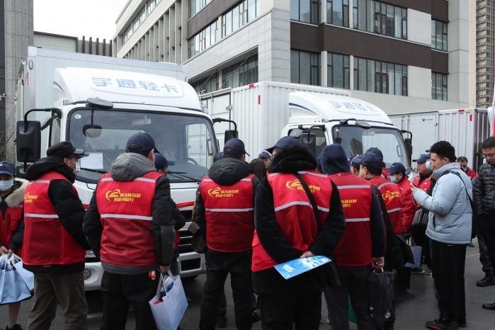 宇通輕卡攜手中汽兄弟簽署戰略合作，助力卡友走上創富快車道