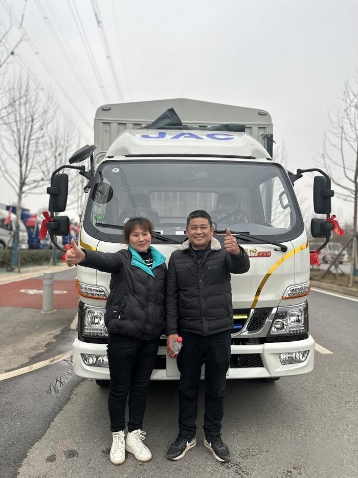 從純電換到混動 長沙楊師傅夫婦這么評價“混動1號”駿鈴聚寶盆！