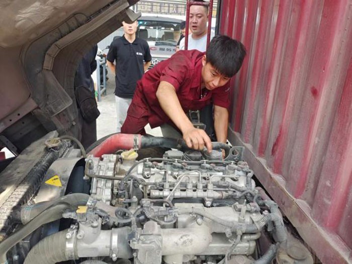 堅持創新引領 江淮1卡獲“2023年度值得用戶信賴定制化需求解決方案提供商”獎