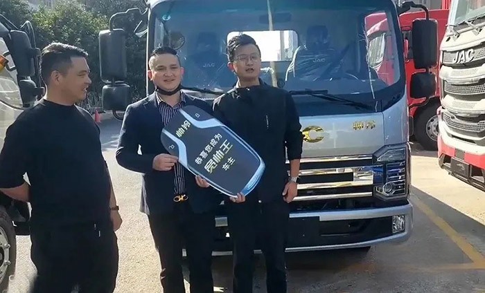 以品質(zhì)加持 ，安康E系列發(fā)動機拿下“值得用戶信賴節(jié)油發(fā)動機”大獎