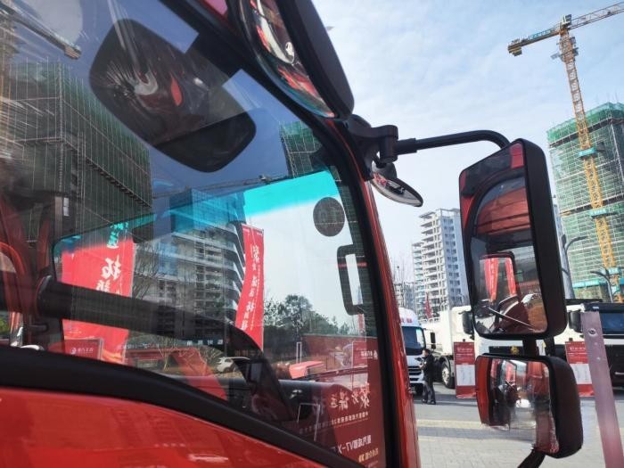 城配物流如何選?重汽王牌EV純電載貨車分分鐘成為最香選擇!