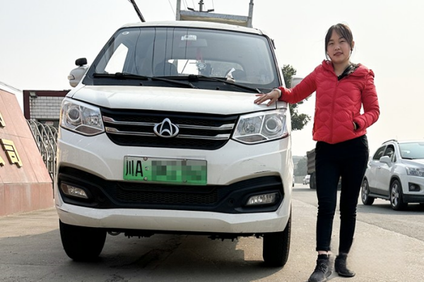 婦女節禮贊 來看一位97年長安跨越車主展現女貨運司機風采