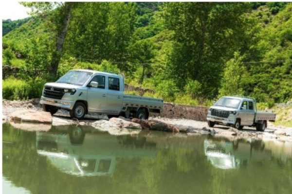 情暖三月天，幸福女神節！長安凱程雙卡PLUS讓創富與美好遍布生活