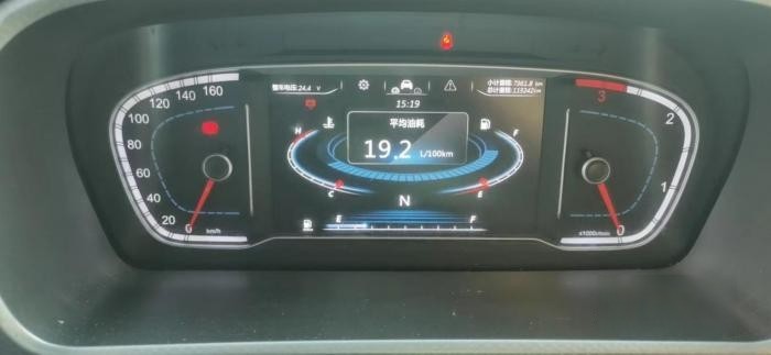 百萬(wàn)公里高效運(yùn)營(yíng)實(shí)力“圈粉” 信賴(lài)之選歐航R pro自動(dòng)擋中卡2.0助他馳騁創(chuàng)富路