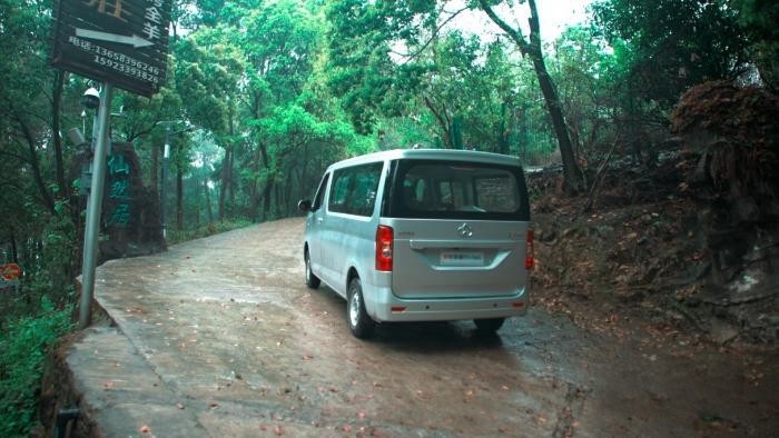 新長安睿行M60強力加持，“燒烤一哥”的生意更紅火了