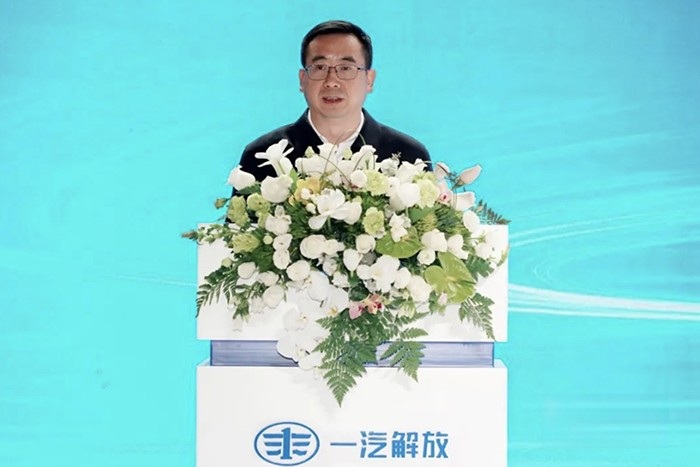 助力一汽解放踏上新的征途 四川分公司首車下線