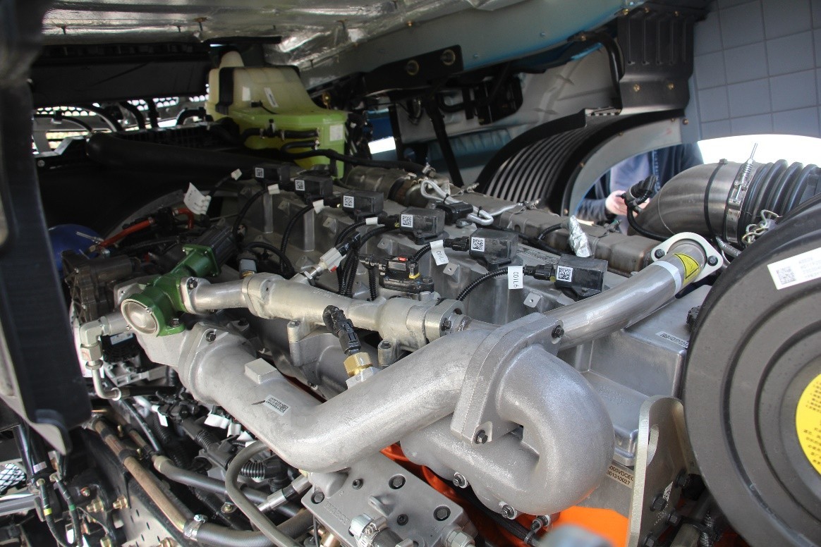 聚焦終端用戶(hù)切實(shí)需求，歐曼新EST大馬力CNG自動(dòng)擋重卡來(lái)襲