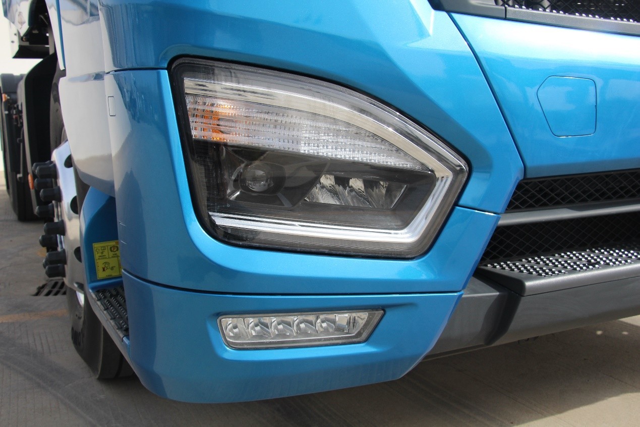 聚焦終端用戶(hù)切實(shí)需求，歐曼新EST大馬力CNG自動(dòng)擋重卡來(lái)襲