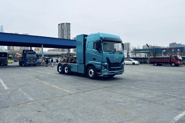 又一批量大單!未勢(shì)能源配套氫能重卡交付新天鋼&德達(dá)物流