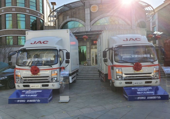 武漢“建材大王”,選江淮1卡帥鈴與他攜手前行!