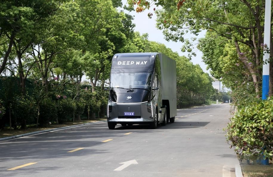 棋入中局，前景可期。萬鈞在采訪中對DeepWay過去一段時間的努力，做出了回顧。