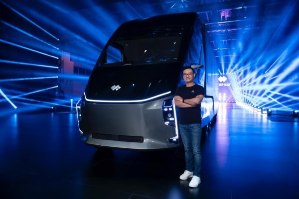 棋入中局，前景可期。萬鈞在采訪中對DeepWay過去一段時間的努力，做出了回顧。