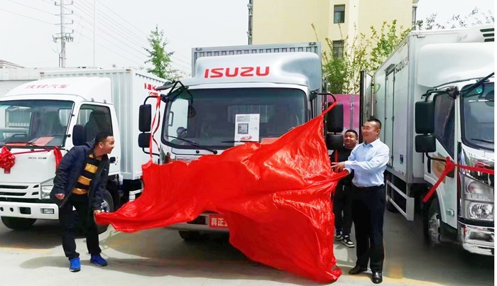 慶鈴五十鈴2023款ELF輕卡家族煥新上市